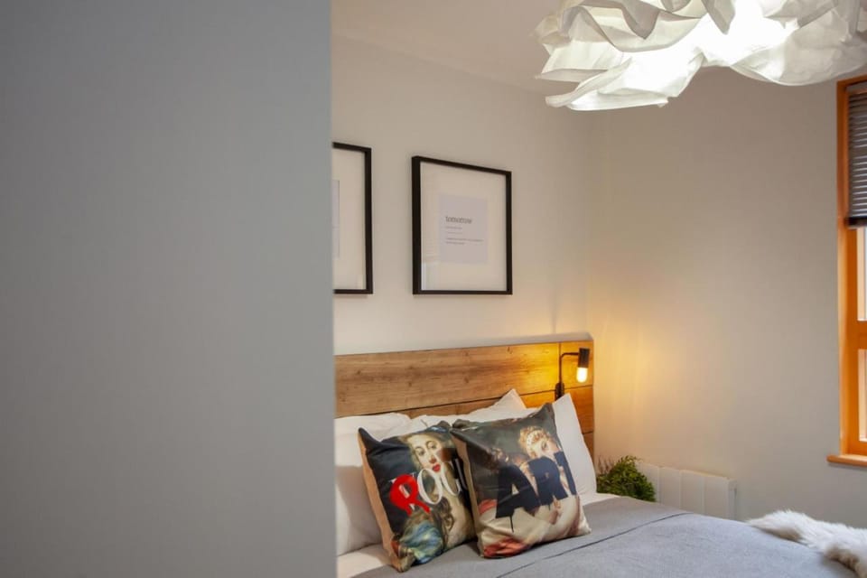 Higgihaus 34 Cabot Mews Apartment in Bristol