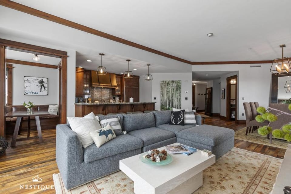 Maison Moose at Arrowleaf in Deer Valley, Luxurious Ski-In Ski-Out Condo Hosted by Nestique Apartment in Park City