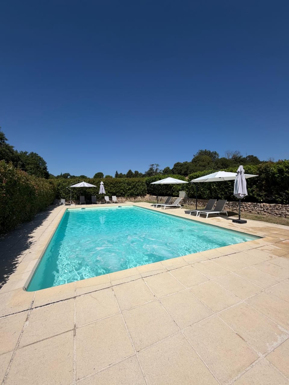 Gite authentique en Provence Luberon - Grande piscine House in Forcalquier