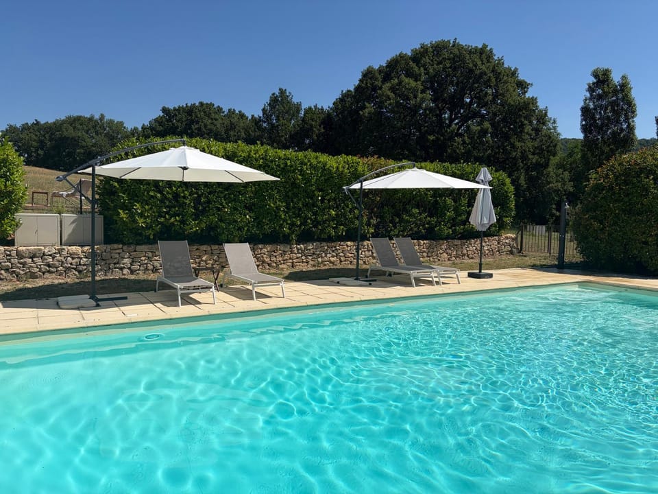 Gite authentique en Provence Luberon - Grande piscine House in Forcalquier