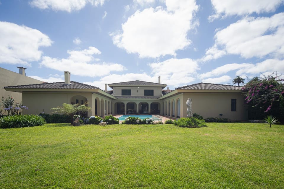 Garden, Garden, Garden view, Pool view, Swimming pool, Quiet street view