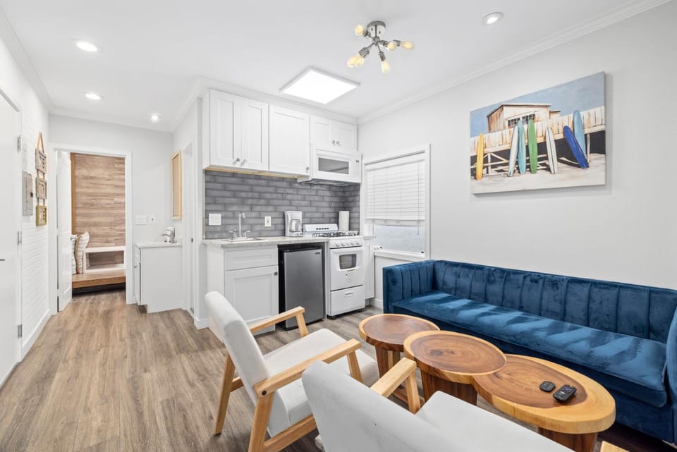1628 West Oceanfront Oasis 7 House in Balboa Peninsula