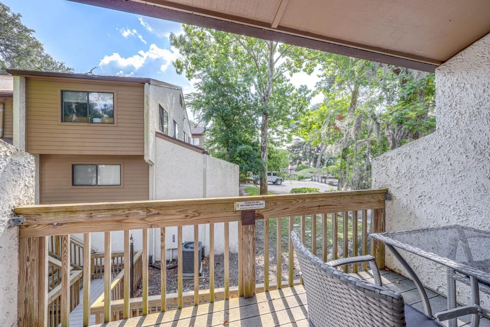 Amelia Island Condo w/ Pool Access: Walk to Beach! House in Fernandina Beach