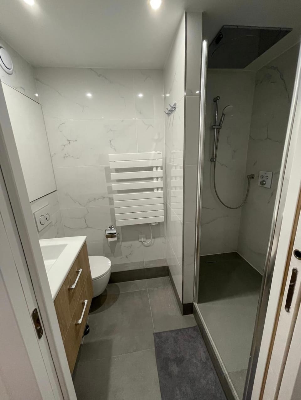 Shower, Toilet, Bathroom
