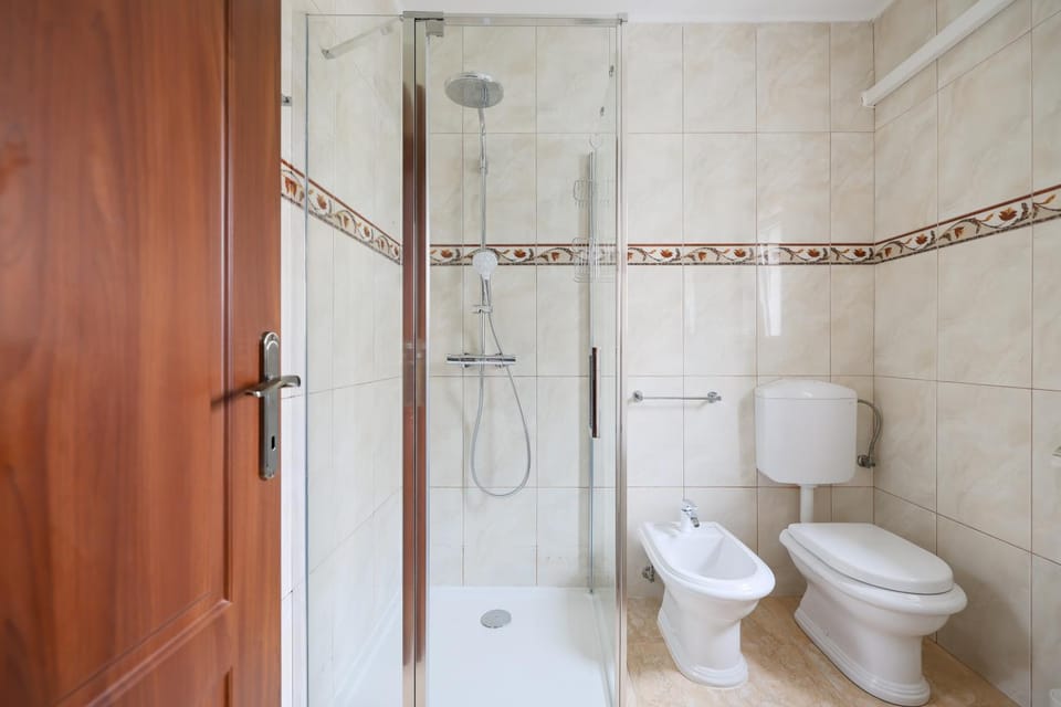 Shower, Toilet, Bathroom, bidet