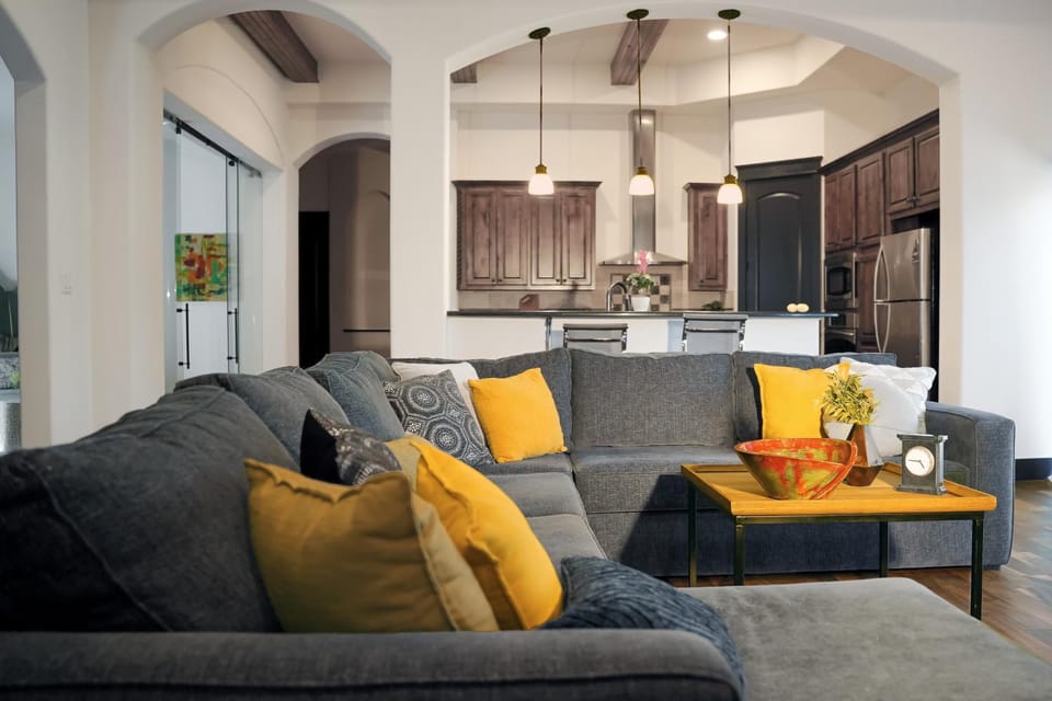 Walk to Boat Launch Stylish Austin Gem House in Lake Austin