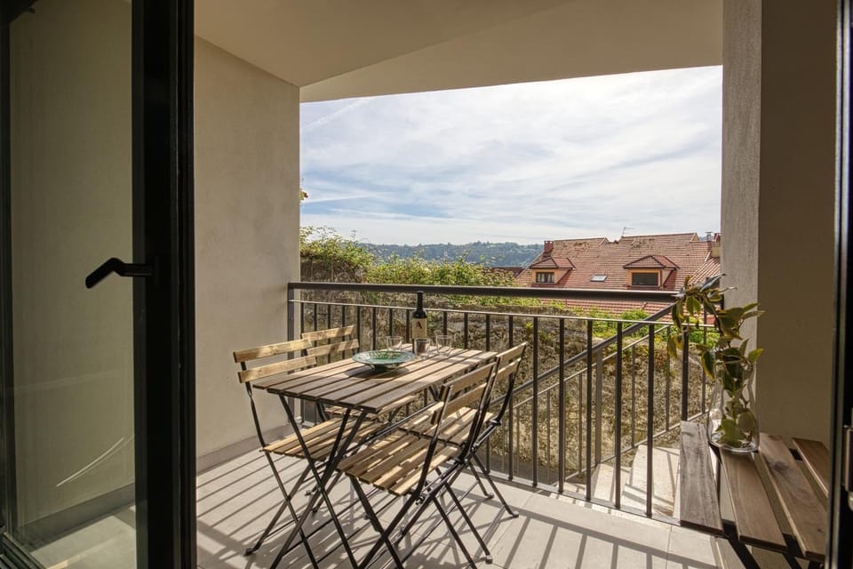 Day, Natural landscape, View (from property/room), Balcony/Terrace