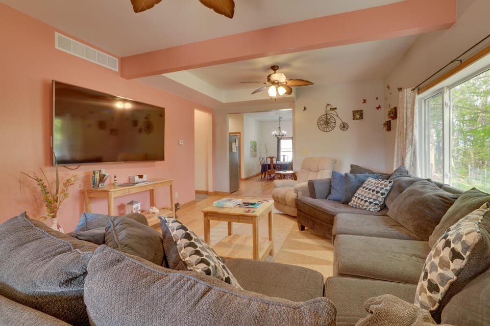 Close to Saugatuck Dunes: Pet-Friendly Home! House in Fennville