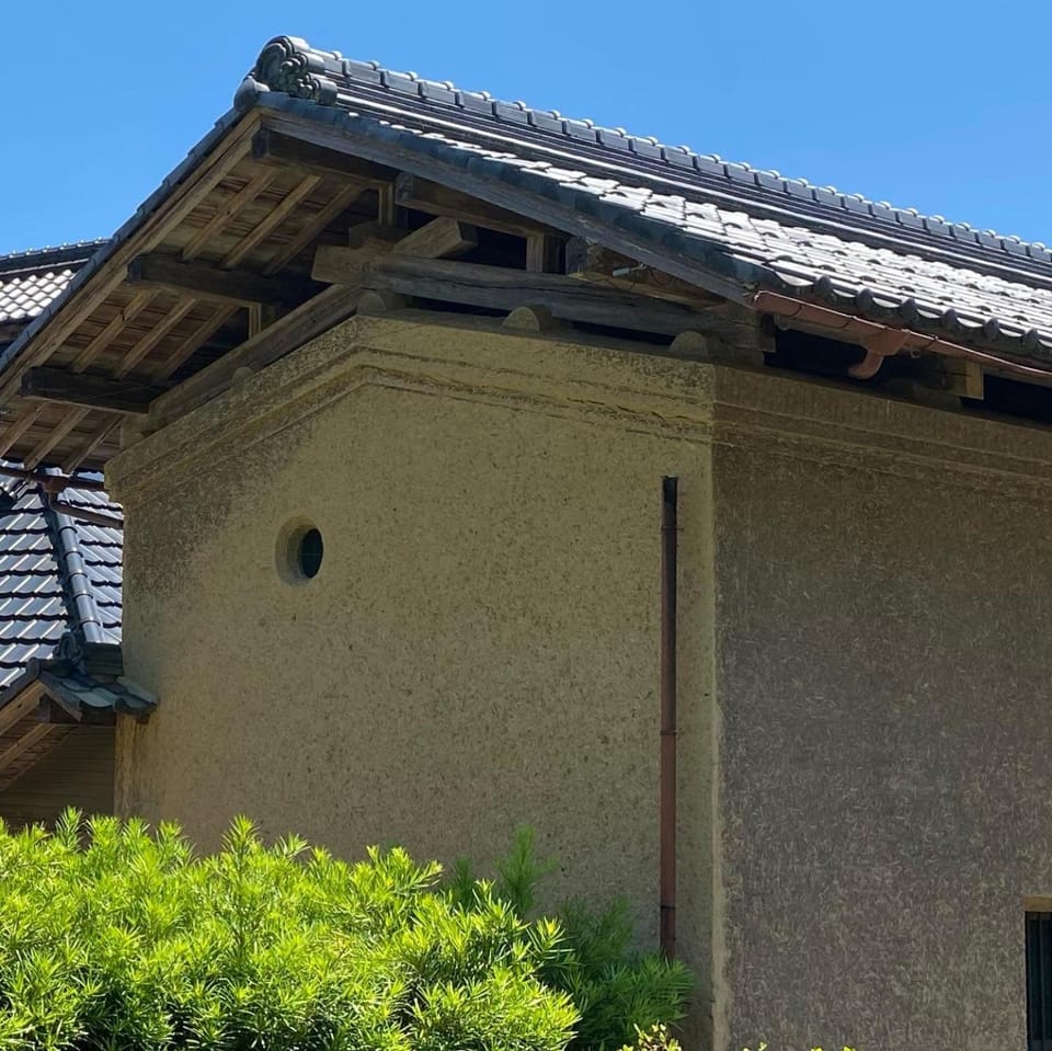 Property building, Day