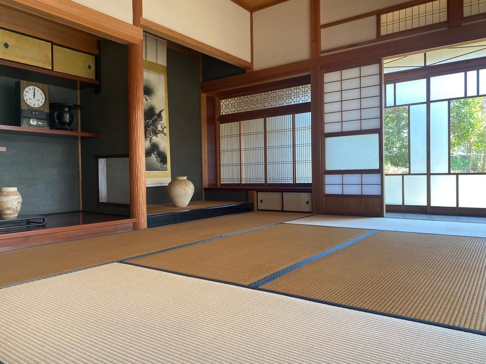 Photo of the whole room, Decorative detail, Bedroom