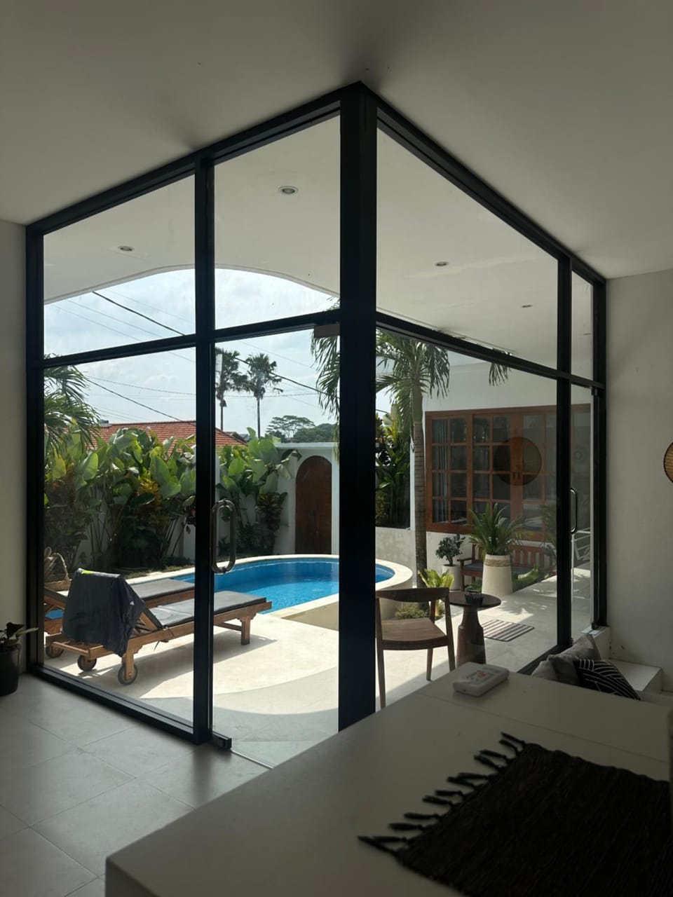 Villa Sarajevo 3BR in Pererenan Canggu Villa in North Kuta