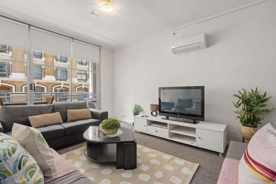 A Cozy Studio for 6 Next to Darling Harbour Apartment in Sydney