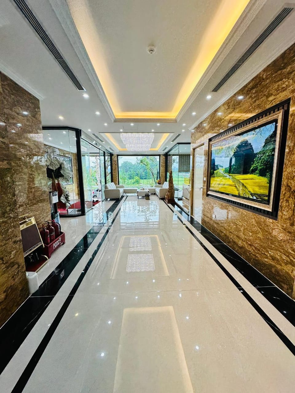 Khách Sạn Đông A Hotel in Laos