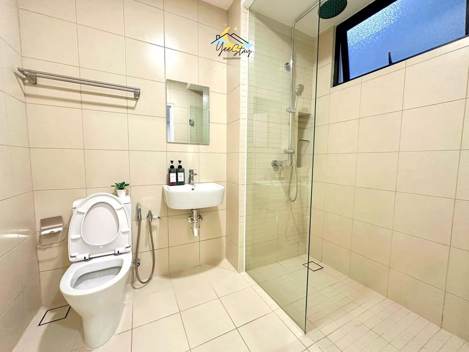Apple 9pax snooker Apartment in Malacca