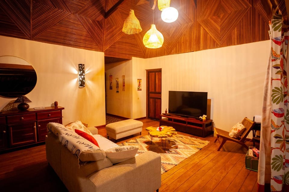 Tonga Soa Komba Lodge Villa in Africa