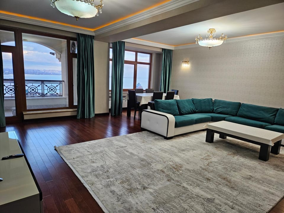Amazing sea view Apartment in Baku