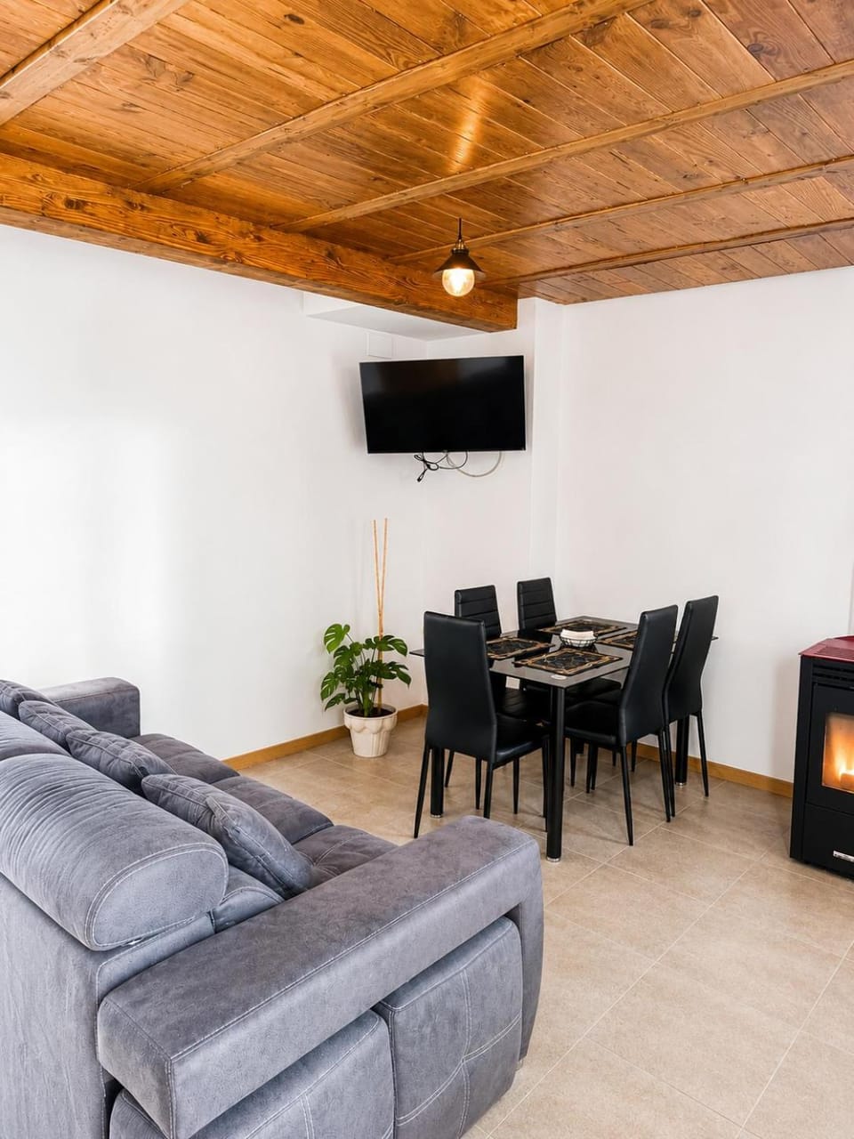 Living room, Dining area, Area and facilities