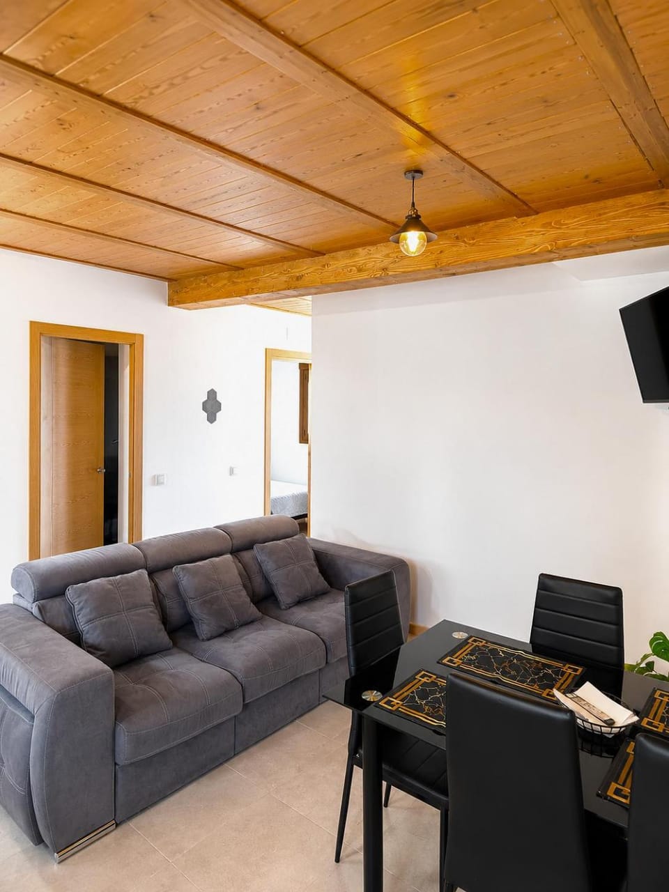 Living room, Seating area, Dining area, Area and facilities