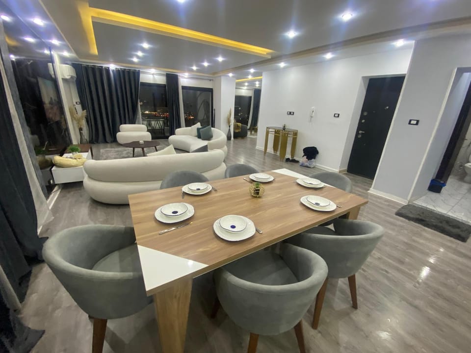 شقه فندقية علي النيل مباشر Apartment in Cairo