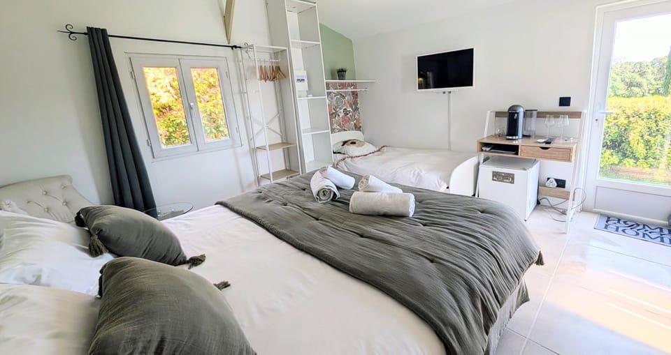 Chambre d'hôtes - B&B - Le Cocon de Manon en Luberon Bed and Breakfast in L'Isle-sur-la-Sorgue