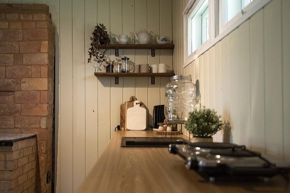 Kitchen or kitchenette