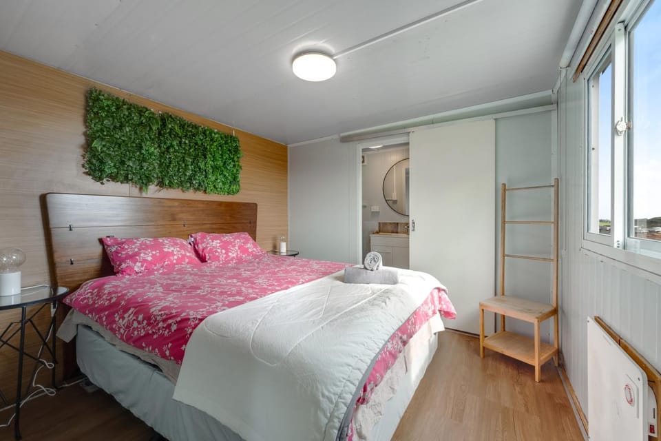 One bedroom Cabin 5min to Puke Towncentre Cabin in Waikato