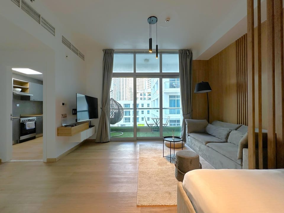 Communal lounge/ TV room, Bed, TV and multimedia, Kitchen or kitchenette, Living room, Photo of the whole room, Seating area, Evening entertainment, Bedroom, minibar, pet friendly