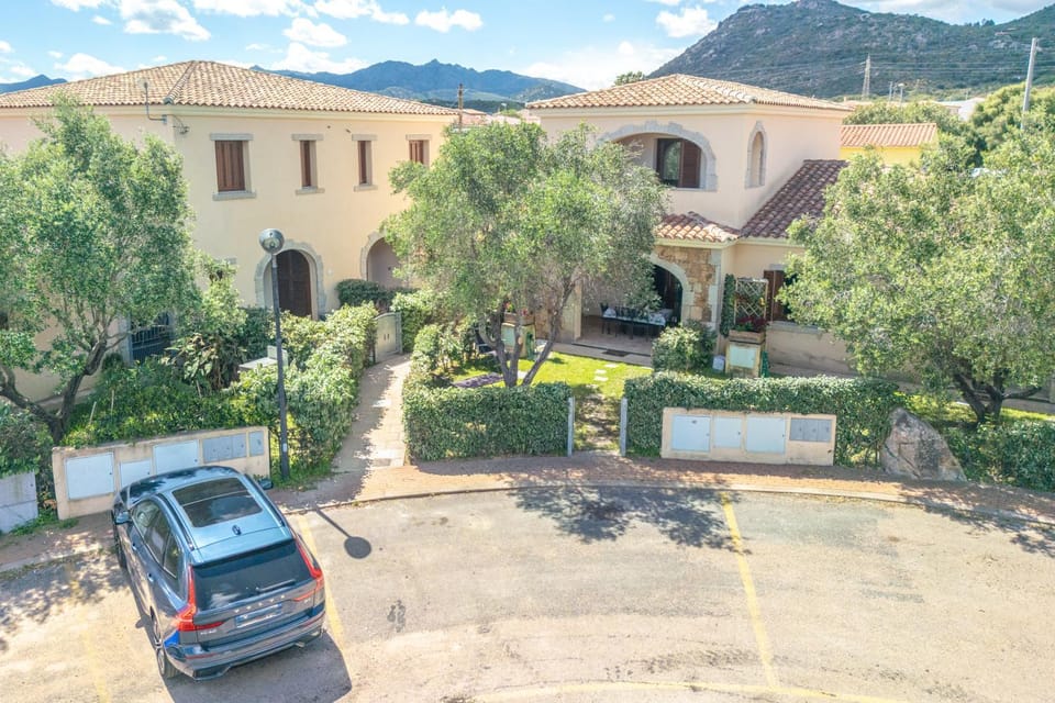Property building, Parking