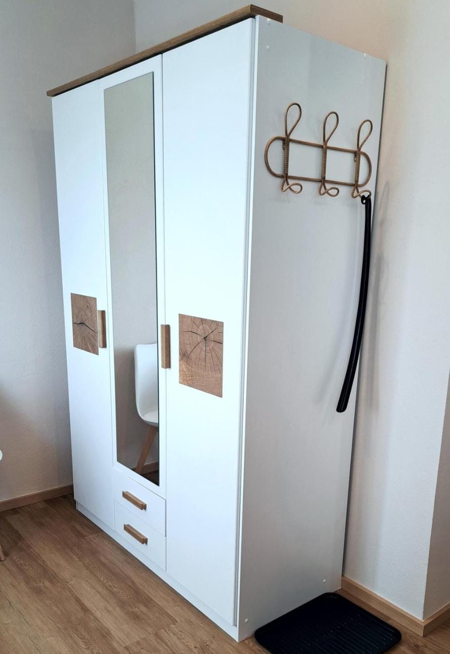 wardrobe