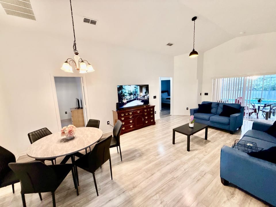 Grand Summer 5BR Pool Home near Disney Parks House in Loughman