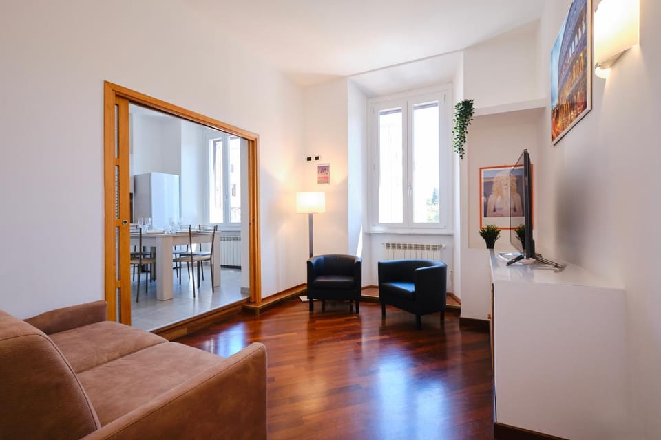 TV and multimedia, Living room, Seating area