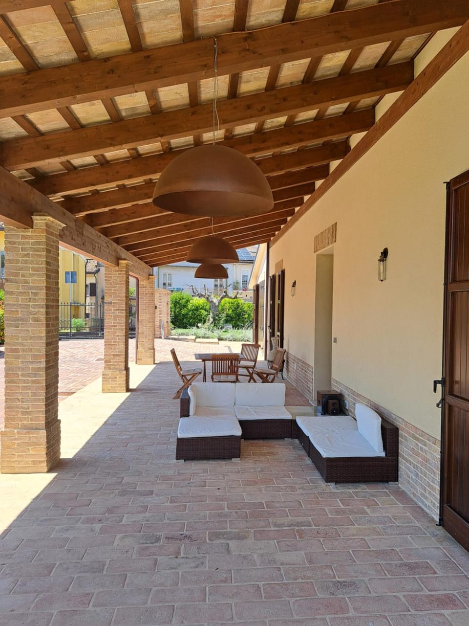 Patio, Day, Garden, View (from property/room), Balcony/Terrace, Living room, Seating area, Garden view