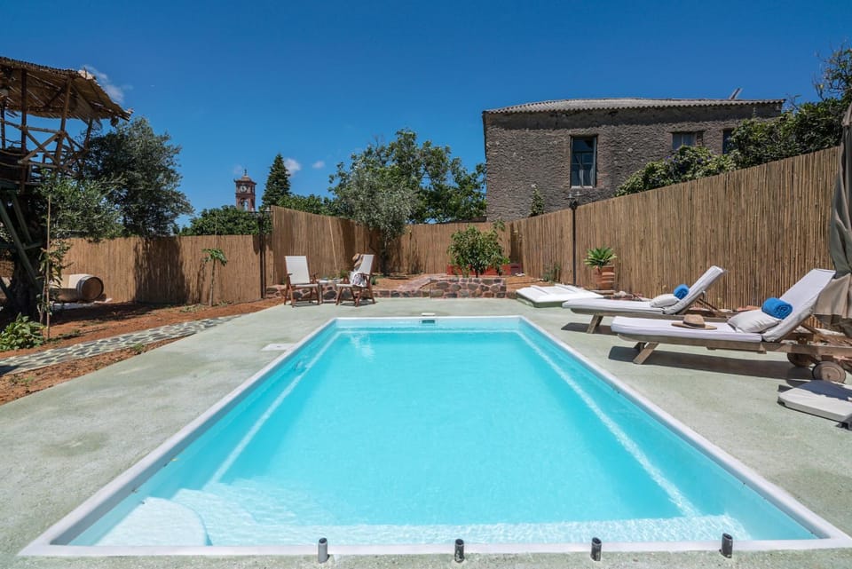 Day, Pool view, Swimming pool, Swimming pool, sunbed