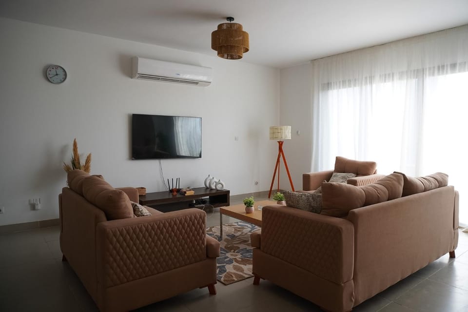Communal lounge/ TV room, TV and multimedia, Living room