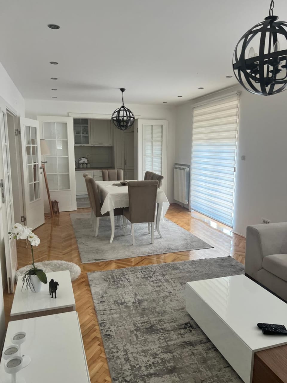 Living room, Dining area