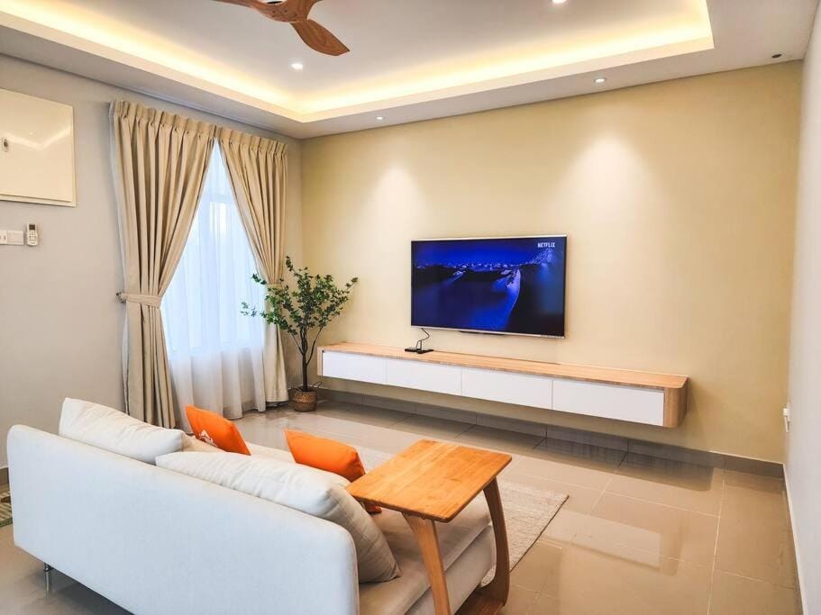 Ayera Residence Muji X Near Permas X Staycation 4BR4B #12 pax by Cowidea House in Johor