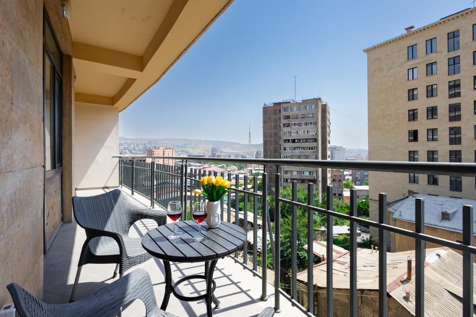 Demirchyan street, 1 bedroom Stylish apartment with Open Balcony DE140 Apartment in Yerevan