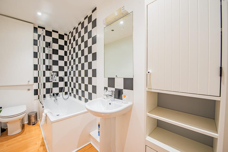Charming Stylish Flat in the Heart of Kensington Apartment in City of Westminster