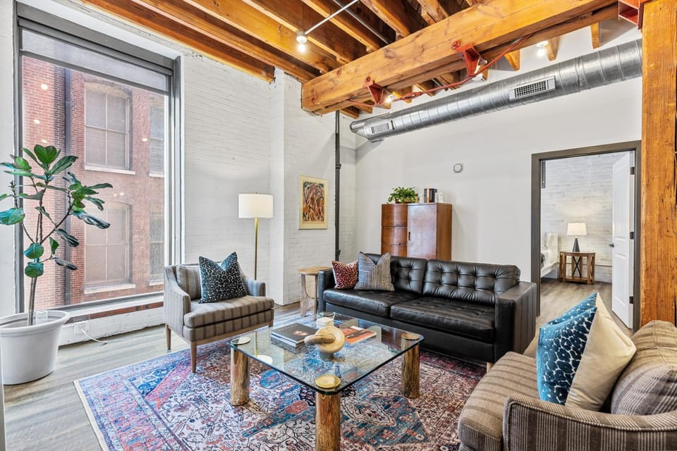 Living room, Seating area