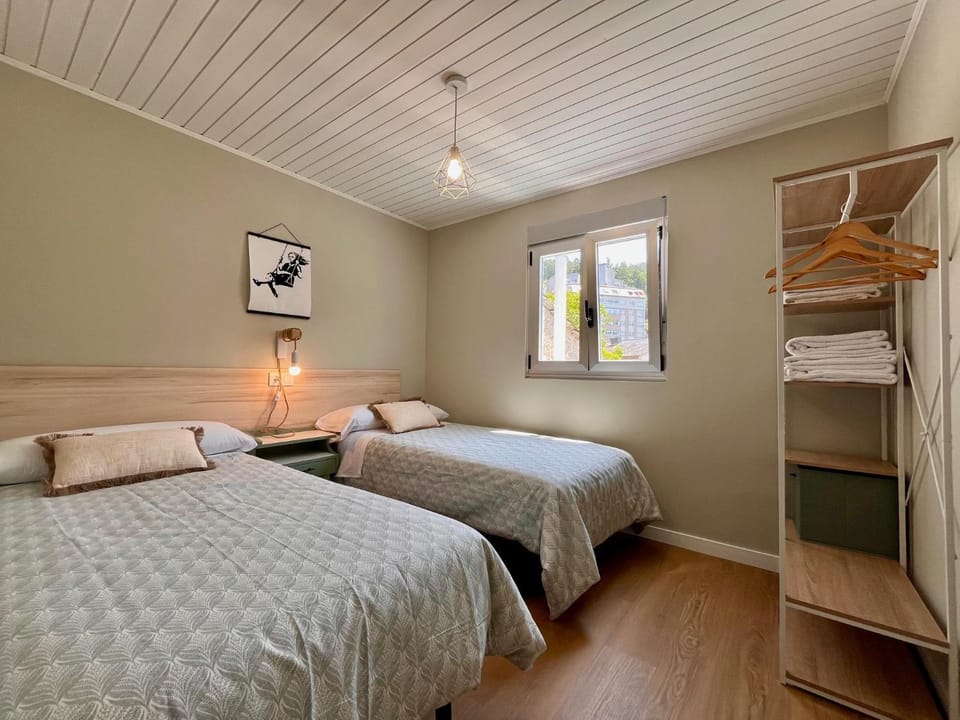 Valdeflores flats Apartment in Viveiro