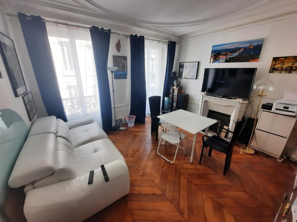 Appartement familial dans le 16é Apartment in Paris