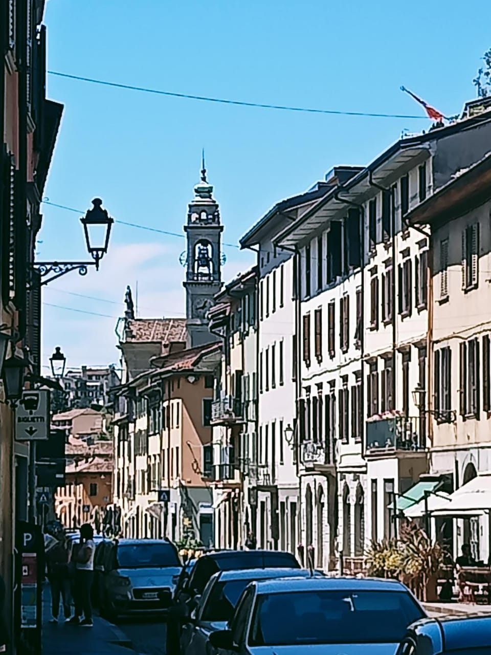 Neighbourhood, Street view, Entertainment