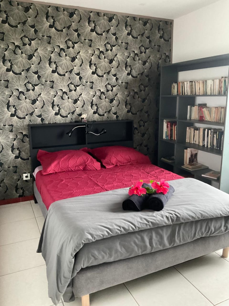 Bed, Library, Bedroom