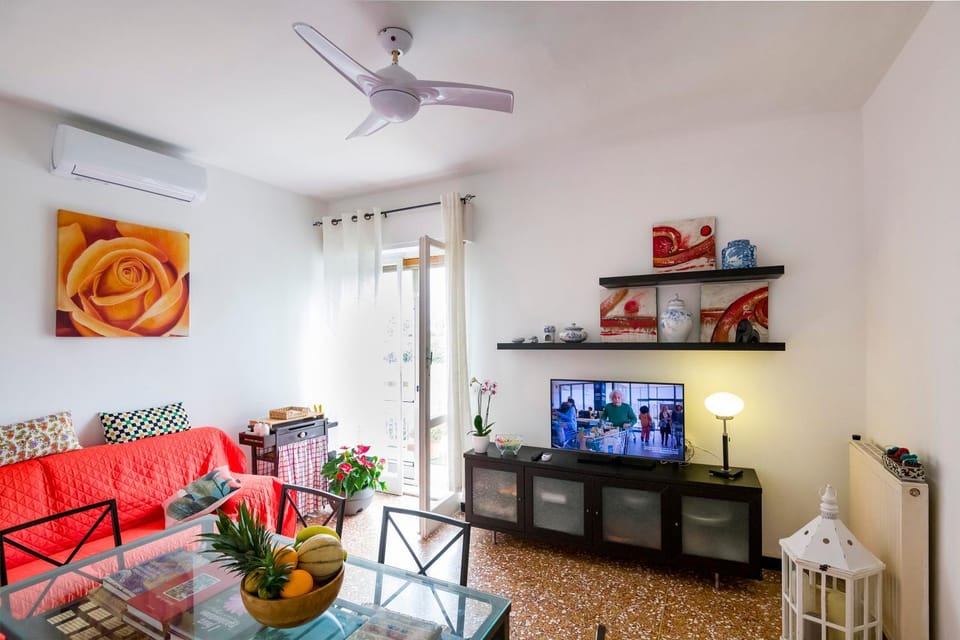 Chiwi's Home Apartment in Liguria