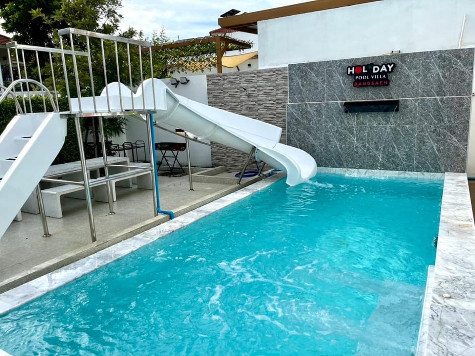Holiday Pool Villa Bangsean Chonburi - 3 Bedrooms Villas up to 12 people House in Chon Buri Changwat