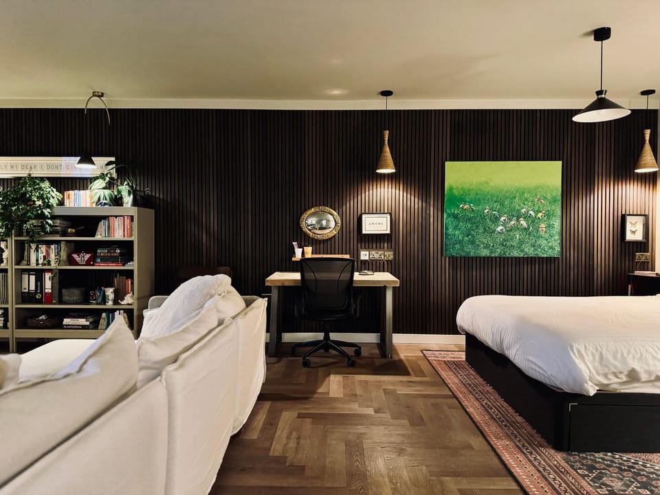 Living room, Seating area, Bedroom