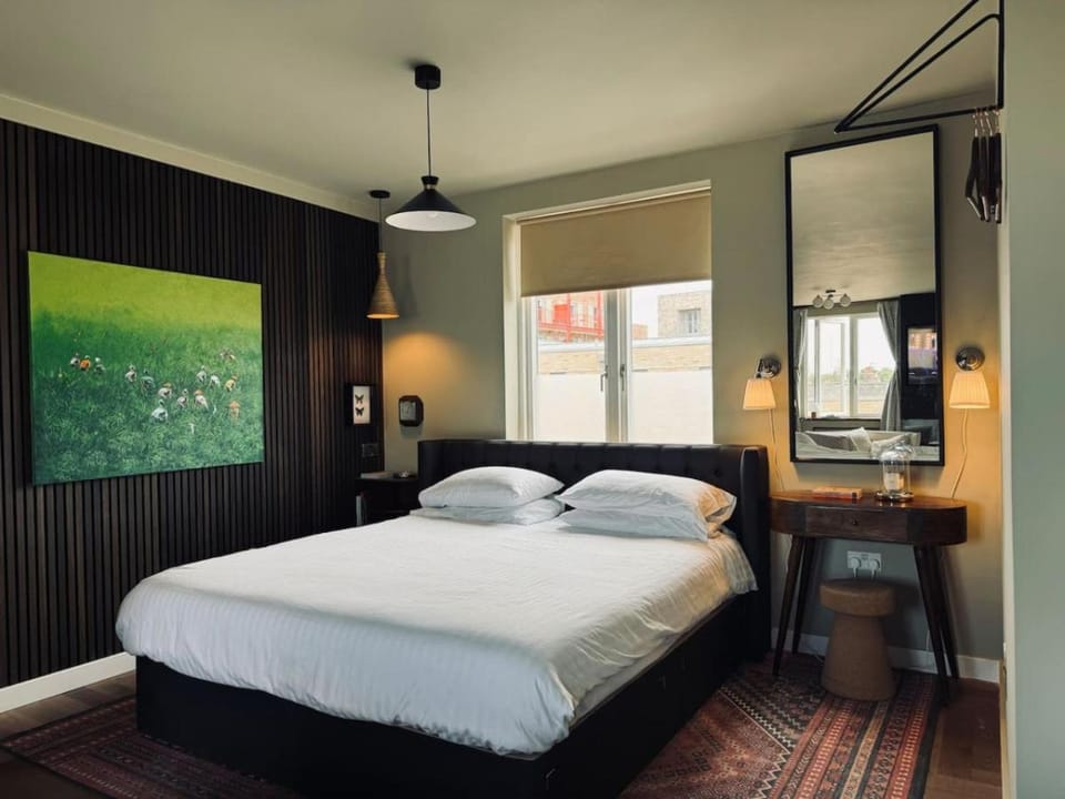 Stunning Designer House -Amazing City Location House in Cambridge