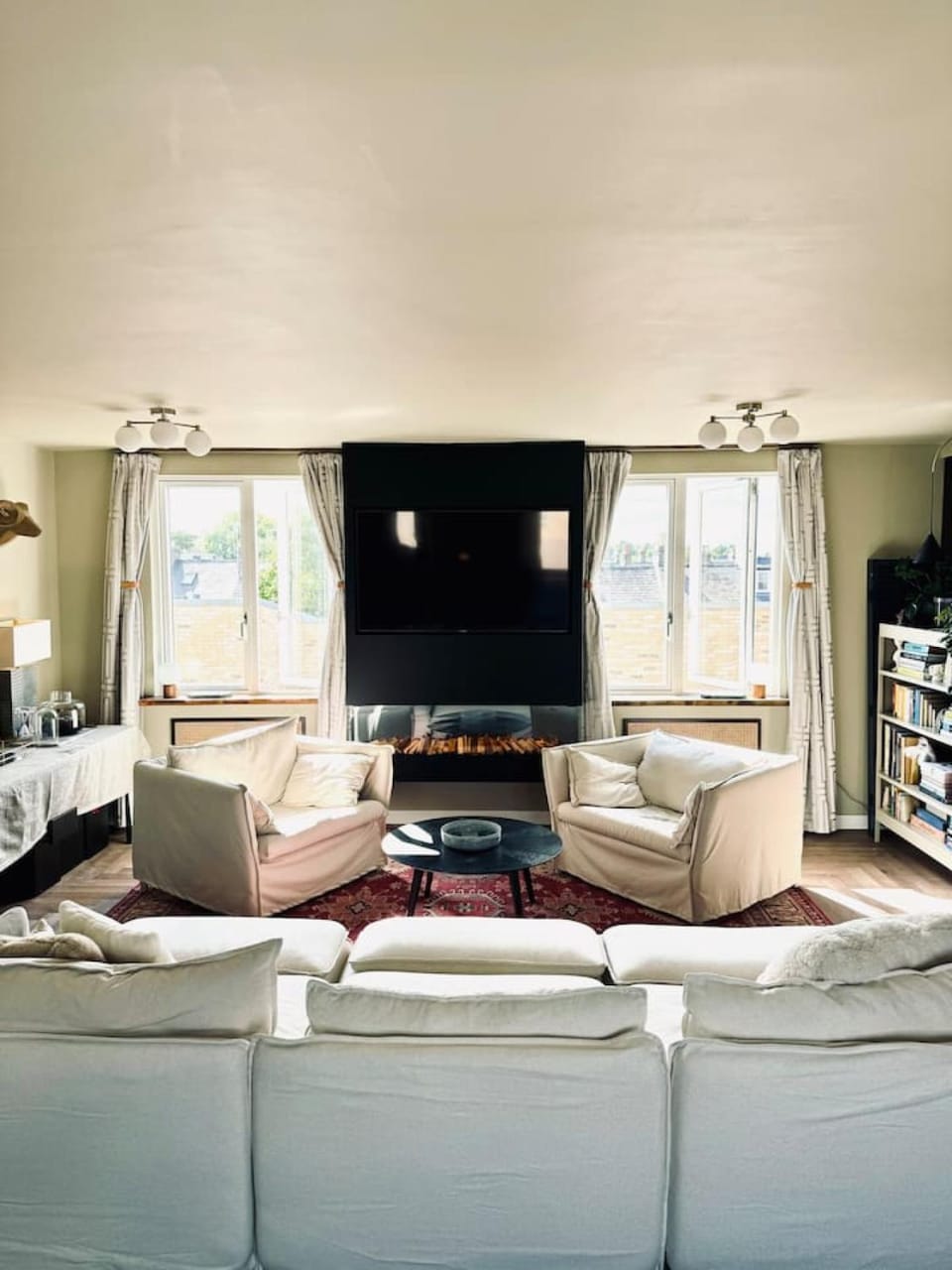 Stunning Designer House -Amazing City Location House in Cambridge