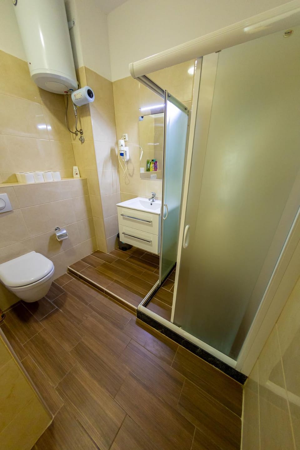 Shower, Toilet, Bathroom