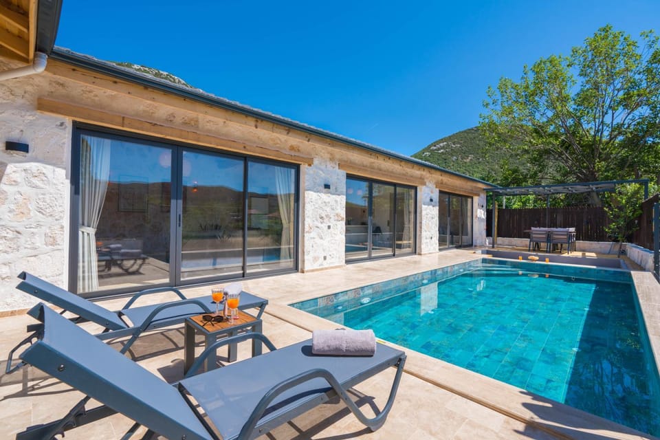 Patio, Day, Balcony/Terrace, Pool view, Swimming pool, sunbed